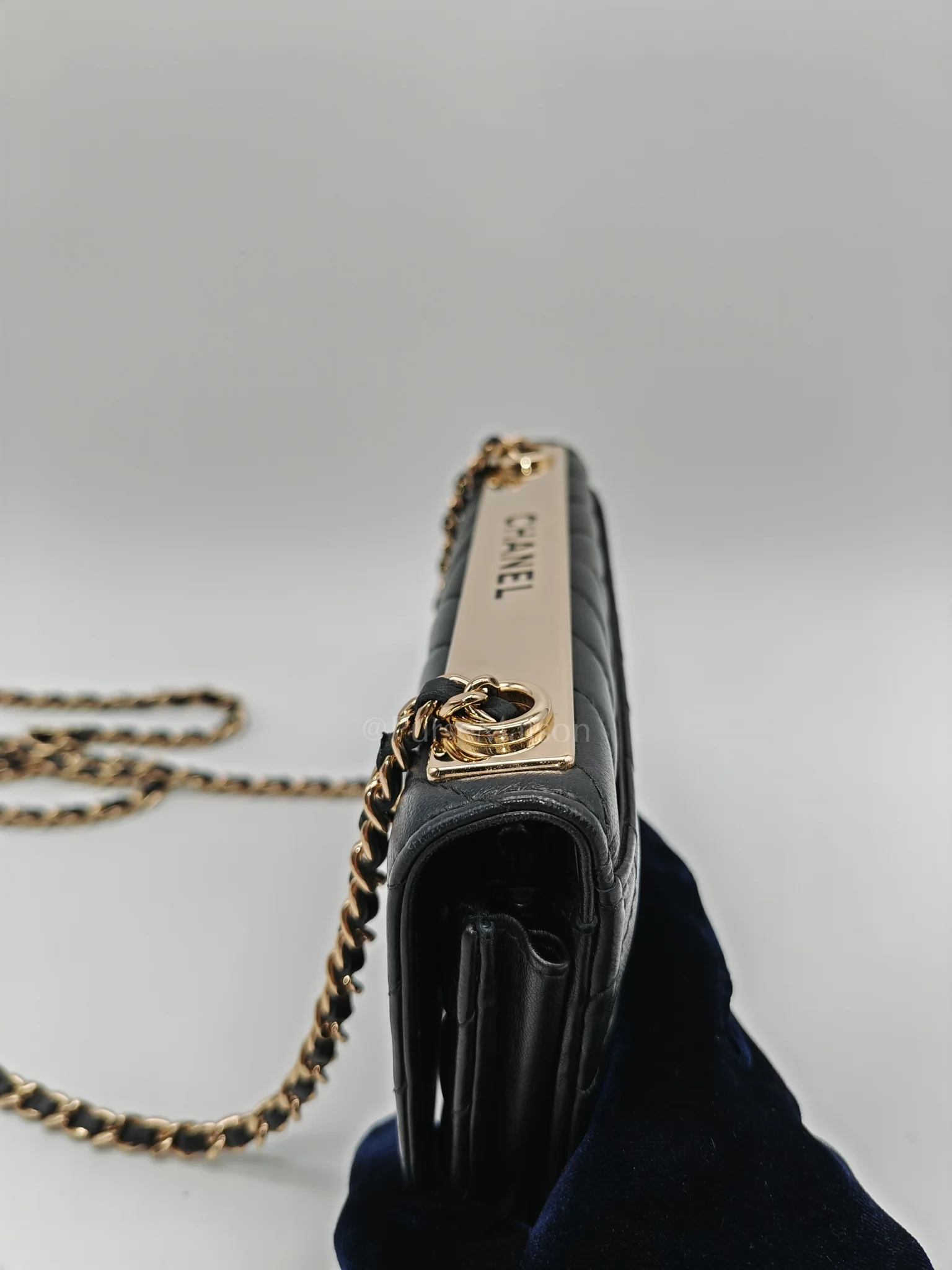 Chanel Trendy Wallet on Chain(WOC) Black Lambskin Leather in Light Gold Hardware (Series 25****00) - Image 15