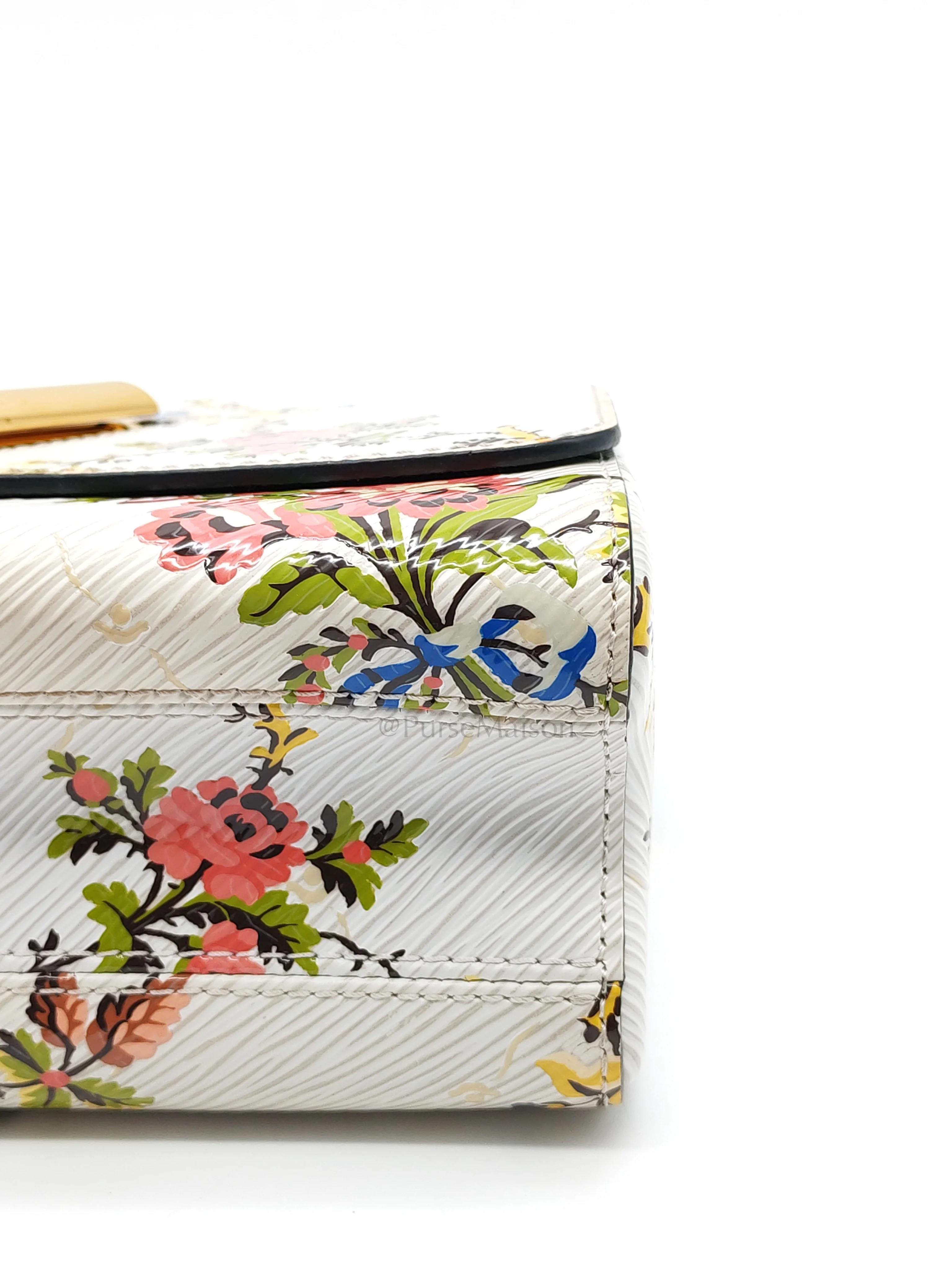 Louis Vuitton Twist Lock MM in White Romantic Blossom Epi Leather & Gold Hardware (Date Code: SR0138) - Image 11