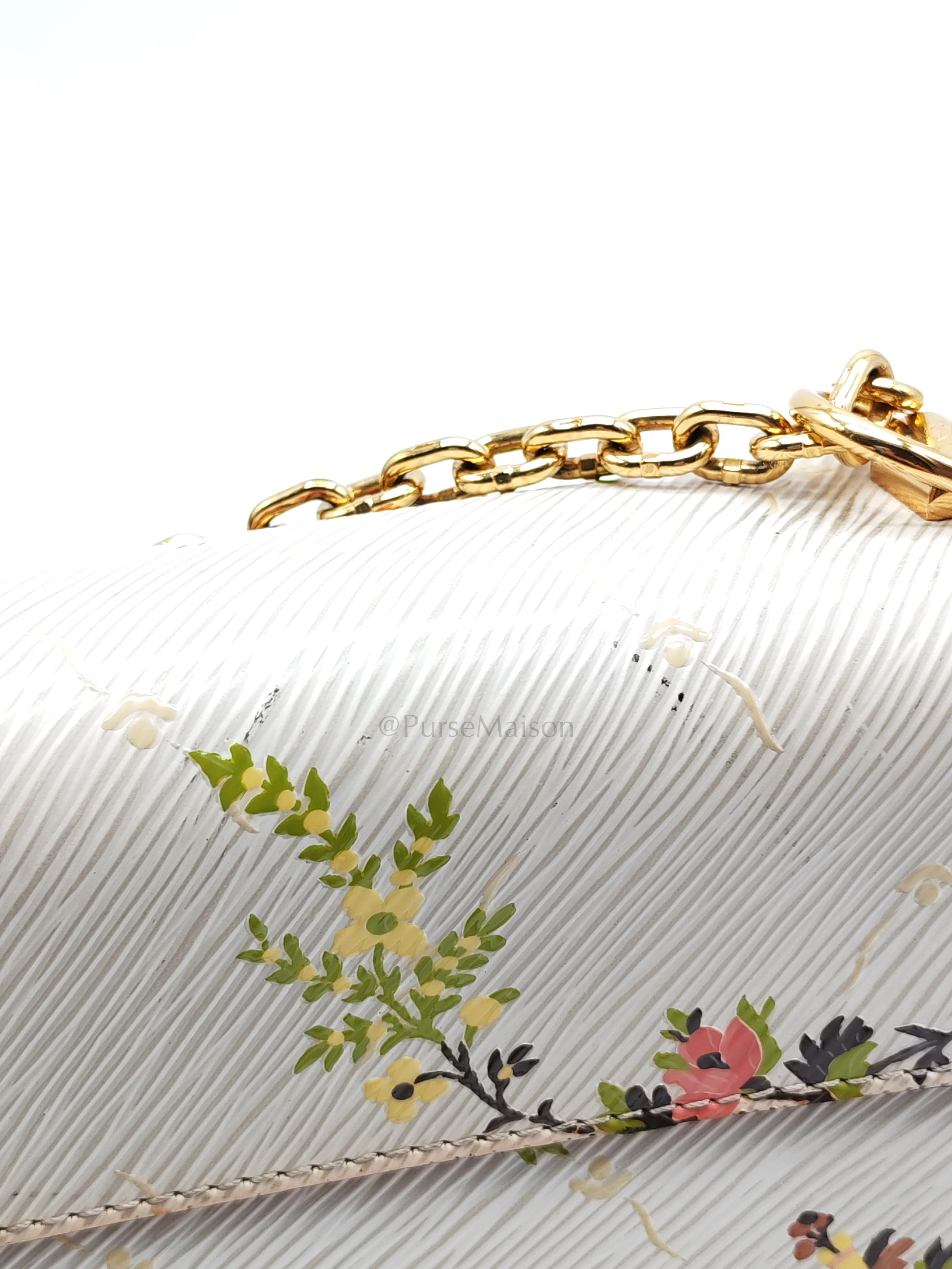 Louis Vuitton Twist Lock MM in White Romantic Blossom Epi Leather & Gold Hardware (Date Code: SR0138) - Image 26
