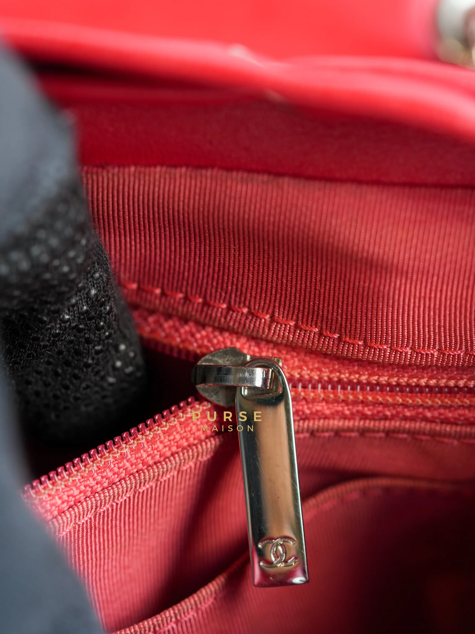 Chanel Urban Spirit Red Lambskin Leather and Silver Hardware Series 22 - Image 23