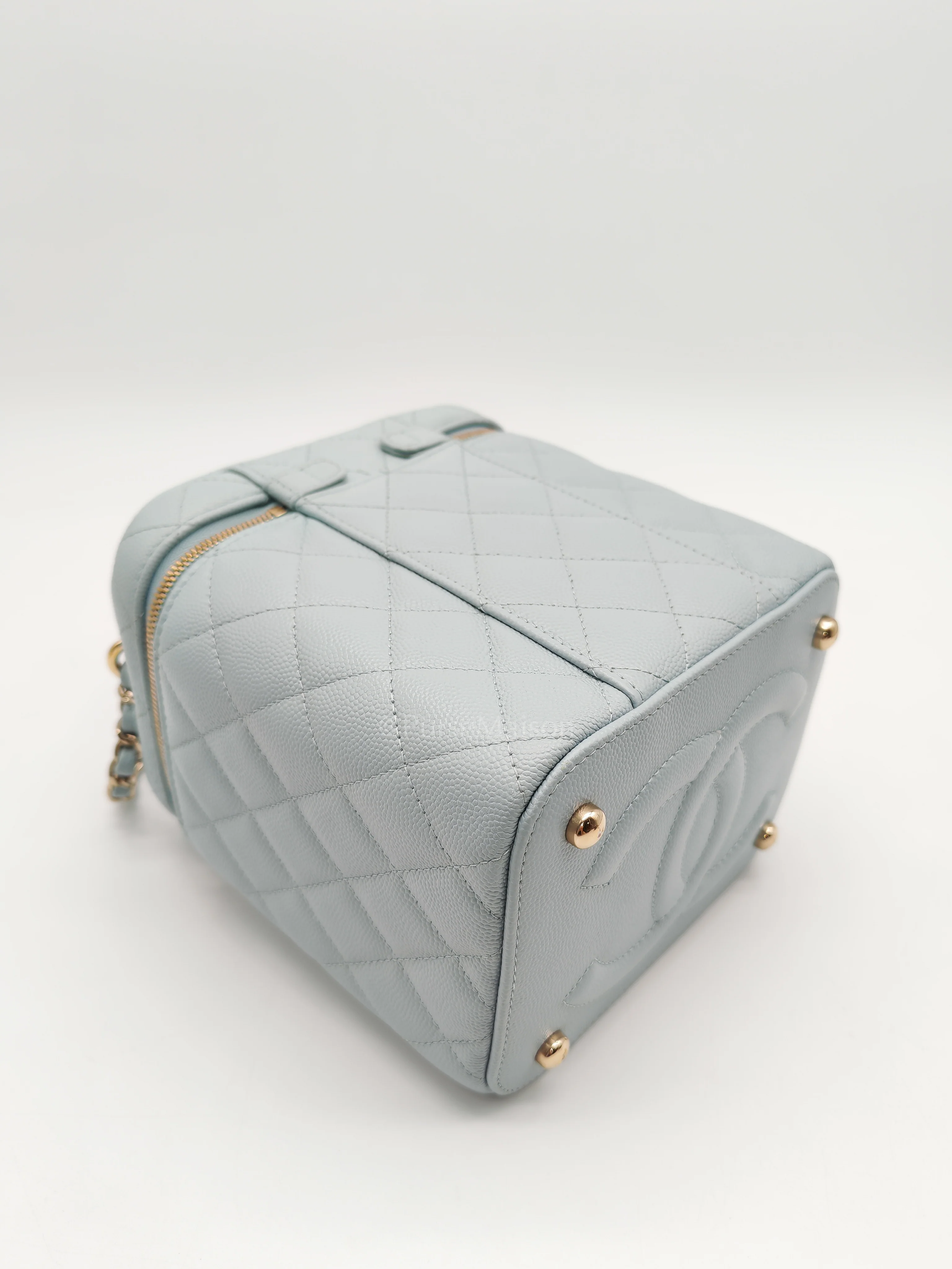 Chanel Vanity Case Small in Light Blue Quilted Caviar Leather & Light Gold Hardware Microchip - Image 10