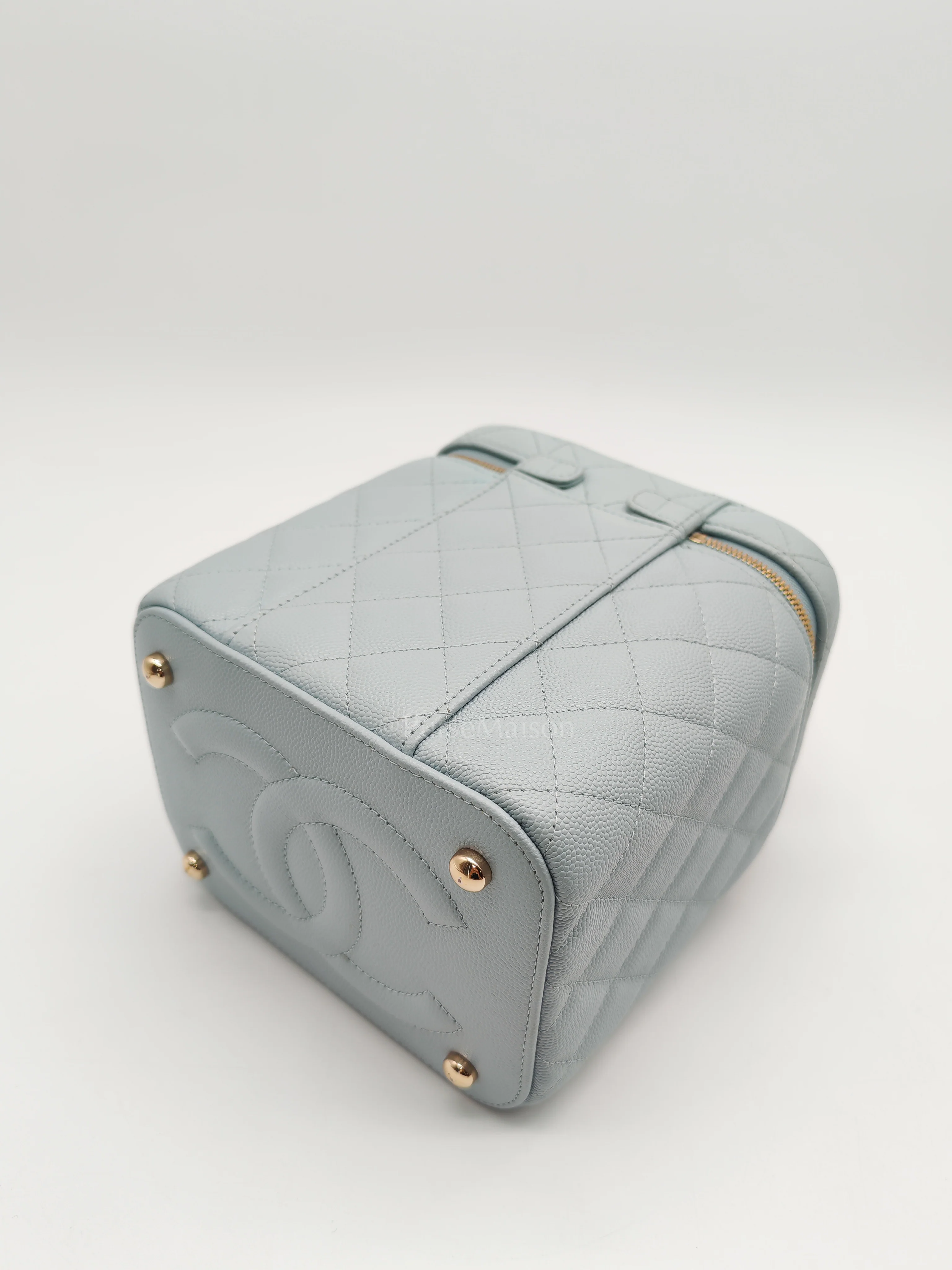 Chanel Vanity Case Small in Light Blue Quilted Caviar Leather & Light Gold Hardware Microchip - Image 11