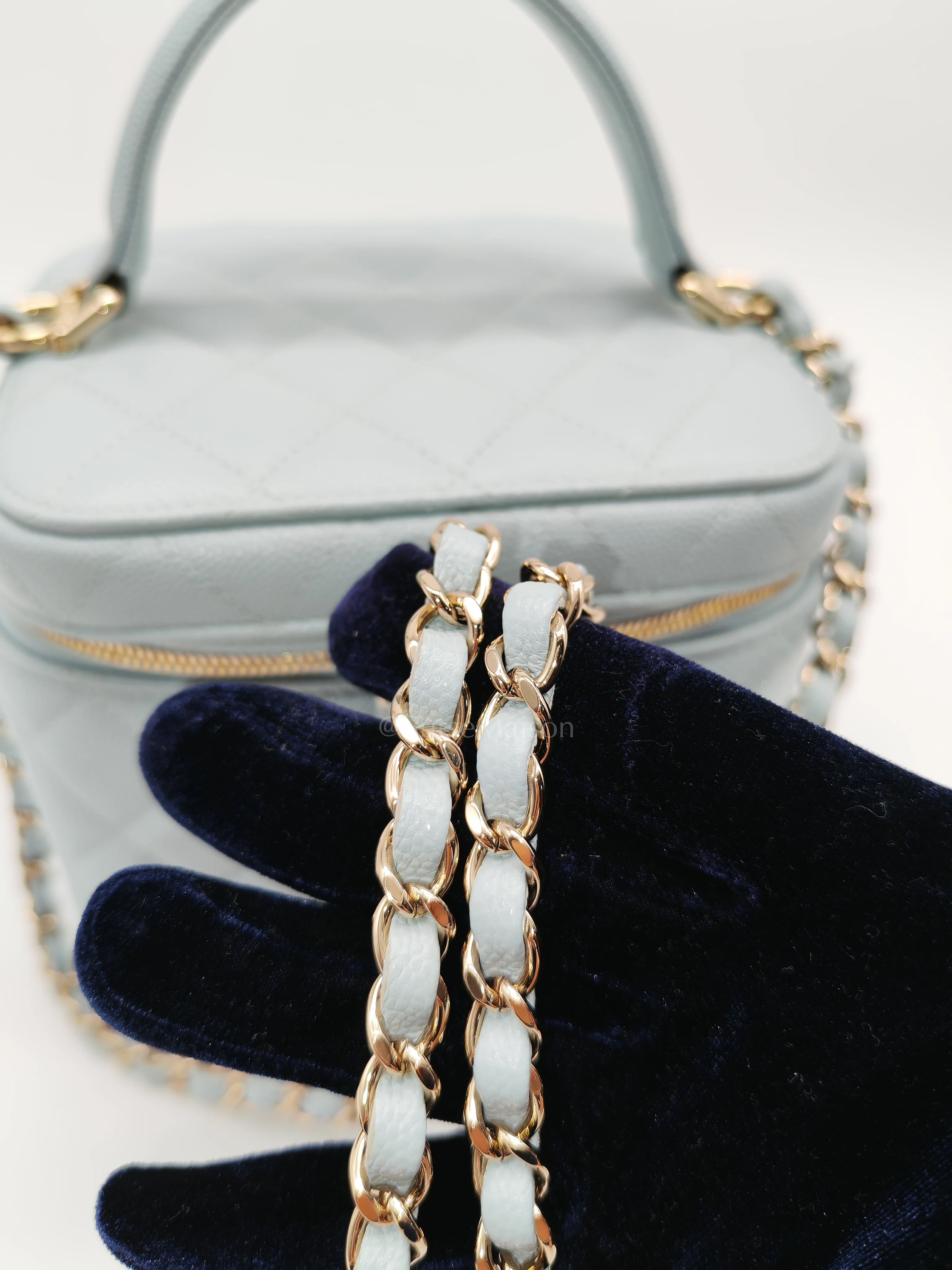 Chanel Vanity Case Small in Light Blue Quilted Caviar Leather & Light Gold Hardware Microchip - Image 20