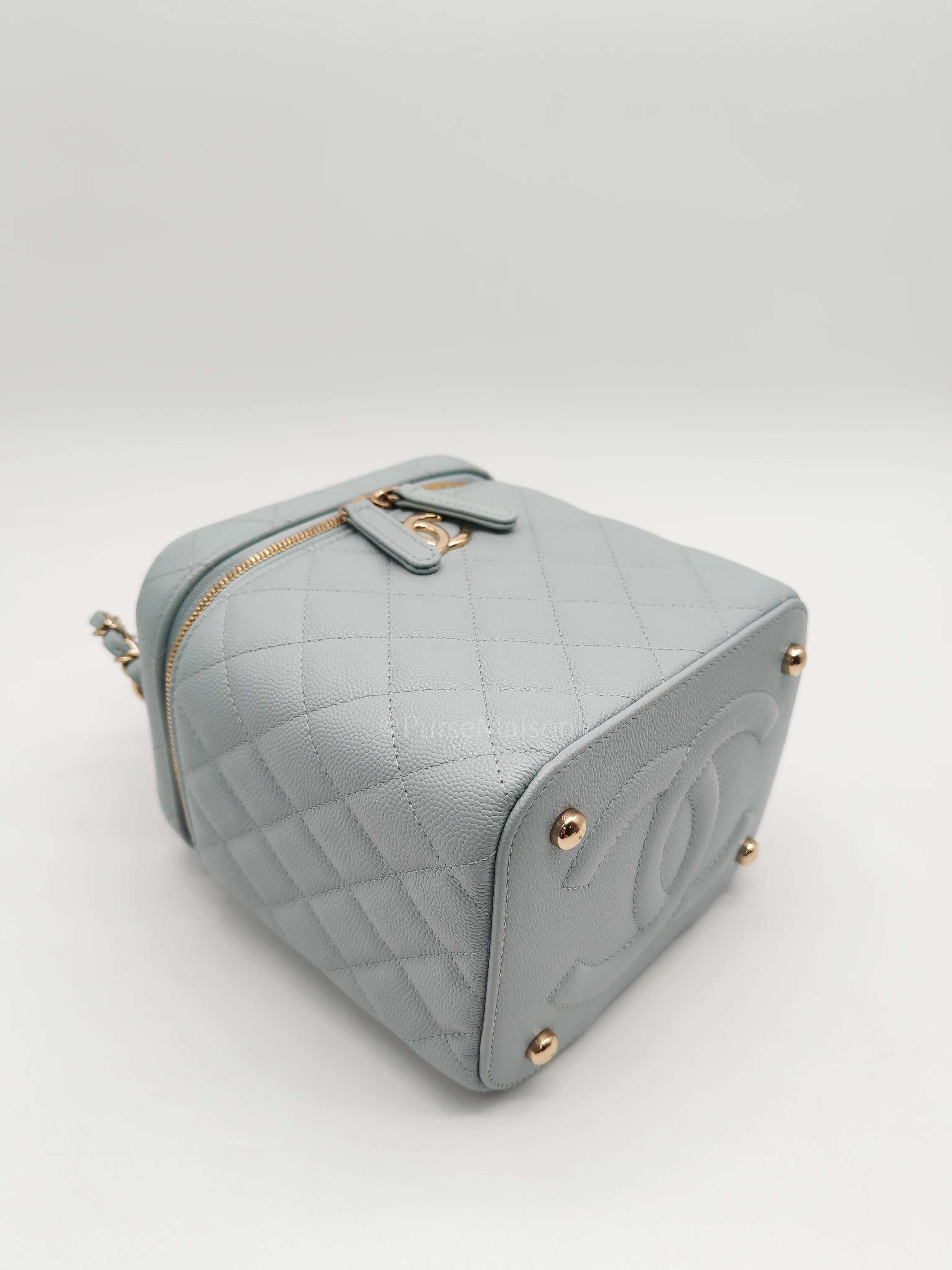 Chanel Vanity Case Small in Light Blue Quilted Caviar Leather & Light Gold Hardware Microchip - Image 8