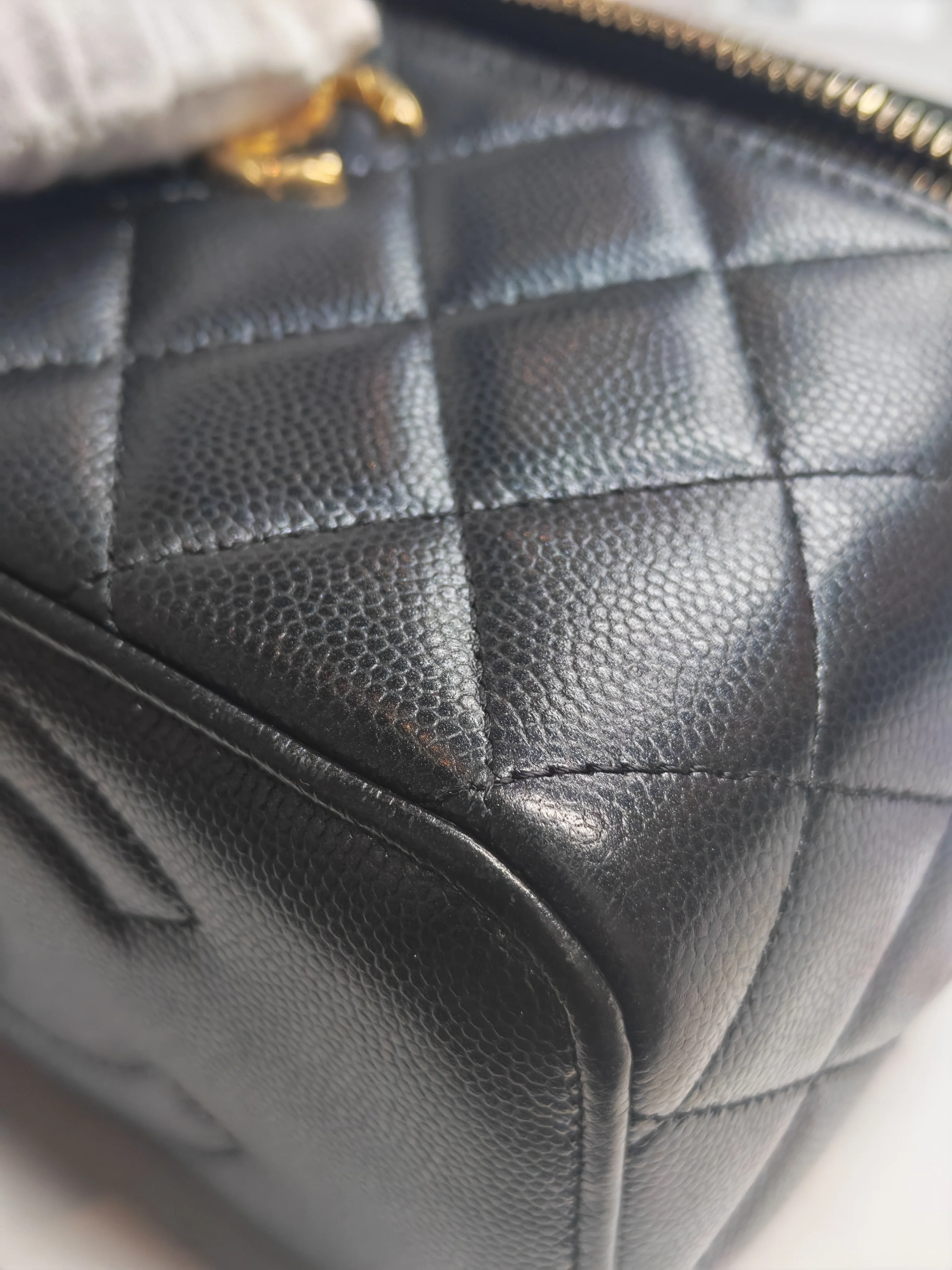 Chanel Vanity in Black Iridescent Caviar Leather and Aged Gold Hardware with Adjustable Chain Strap (Microchip) - Image 14