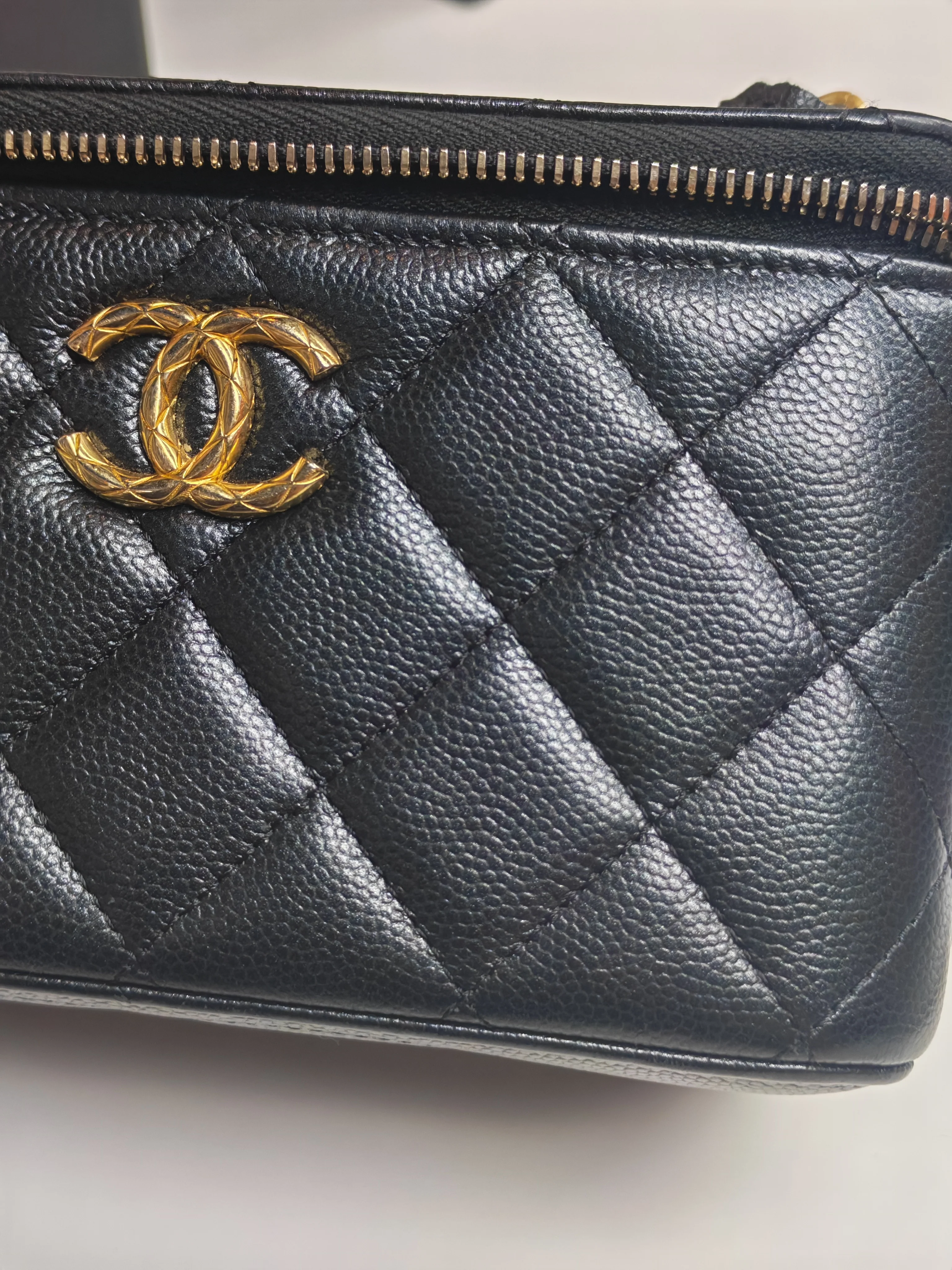 Chanel Vanity in Black Iridescent Caviar Leather and Aged Gold Hardware with Adjustable Chain Strap (Microchip) - Image 28