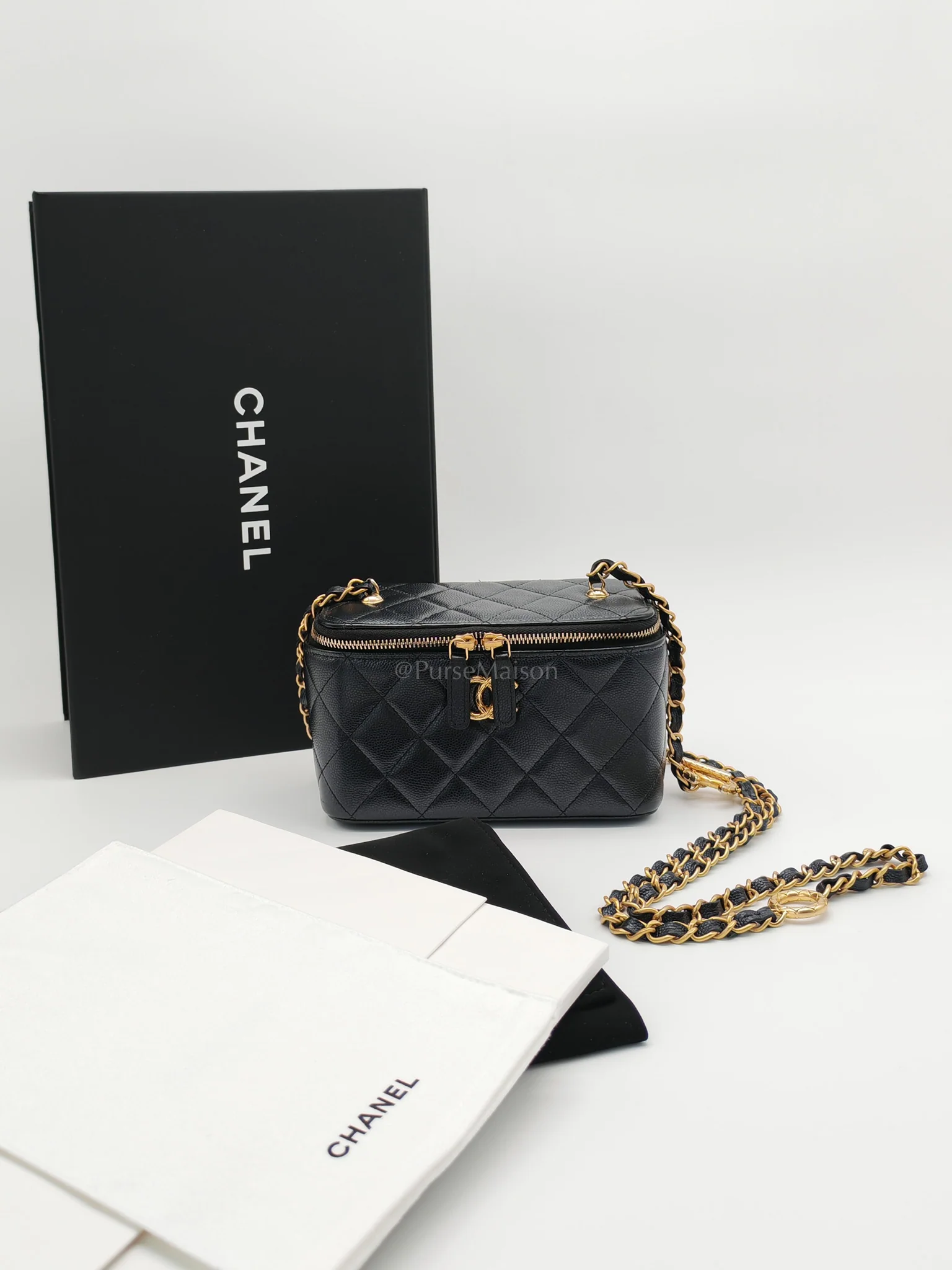Chanel Vanity in Black Iridescent Caviar Leather and Aged Gold Hardware with Adjustable Chain Strap (Microchip) - Image 32