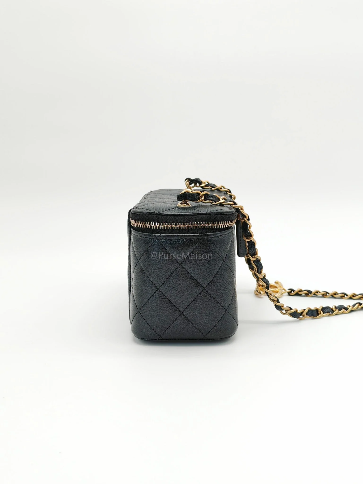 Chanel Vanity in Black Iridescent Caviar Leather and Aged Gold Hardware with Adjustable Chain Strap (Microchip) - Image 6
