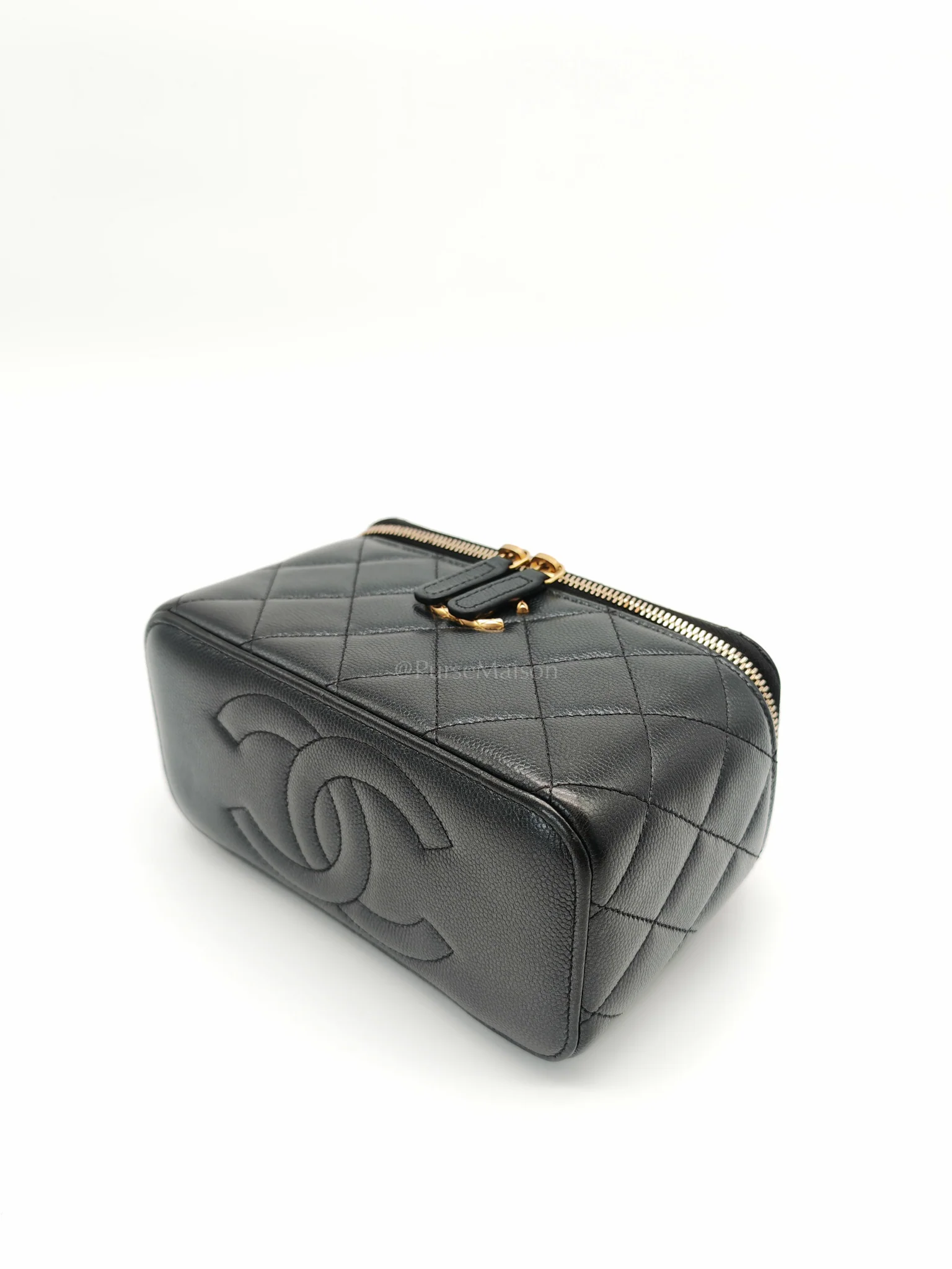 Chanel Vanity in Black Iridescent Caviar Leather and Aged Gold Hardware with Adjustable Chain Strap (Microchip) - Image 9