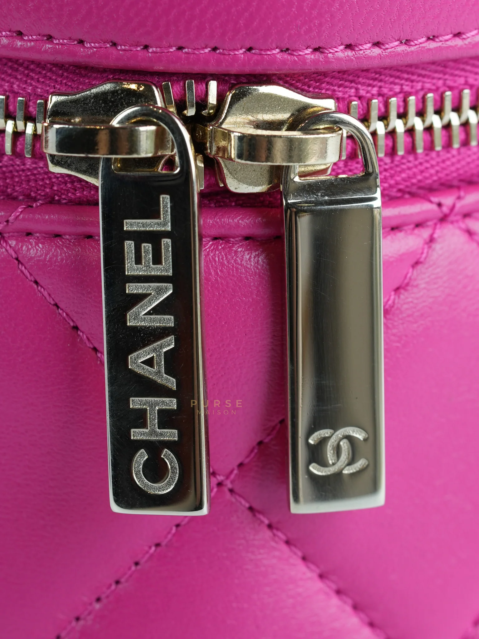 Chanel Vanity Bag Small in Pink Lambskin Leather and Light Gold Hardware Series 30 - Image 16