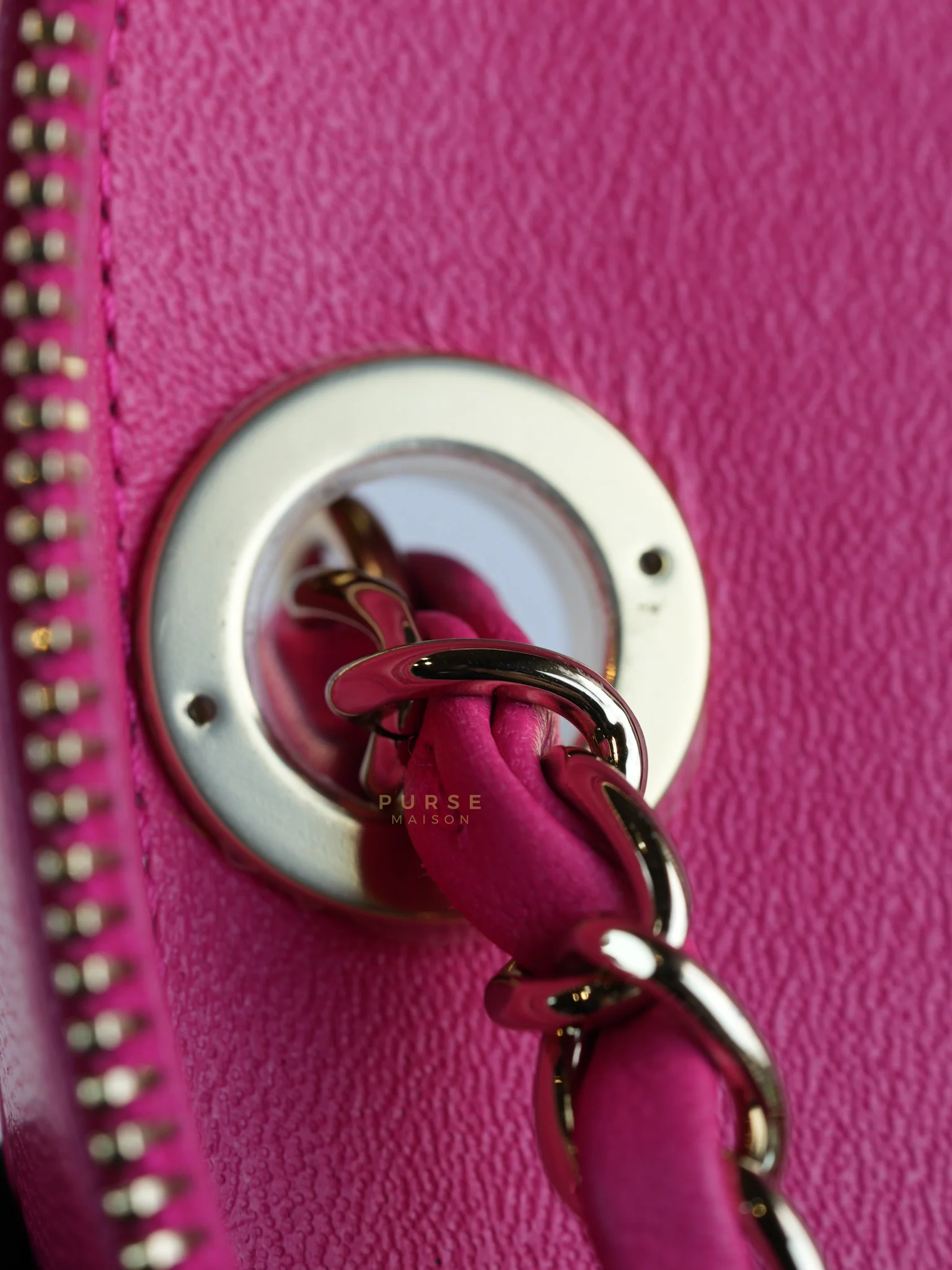 Chanel Vanity Bag Small in Pink Lambskin Leather and Light Gold Hardware Series 30 - Image 28