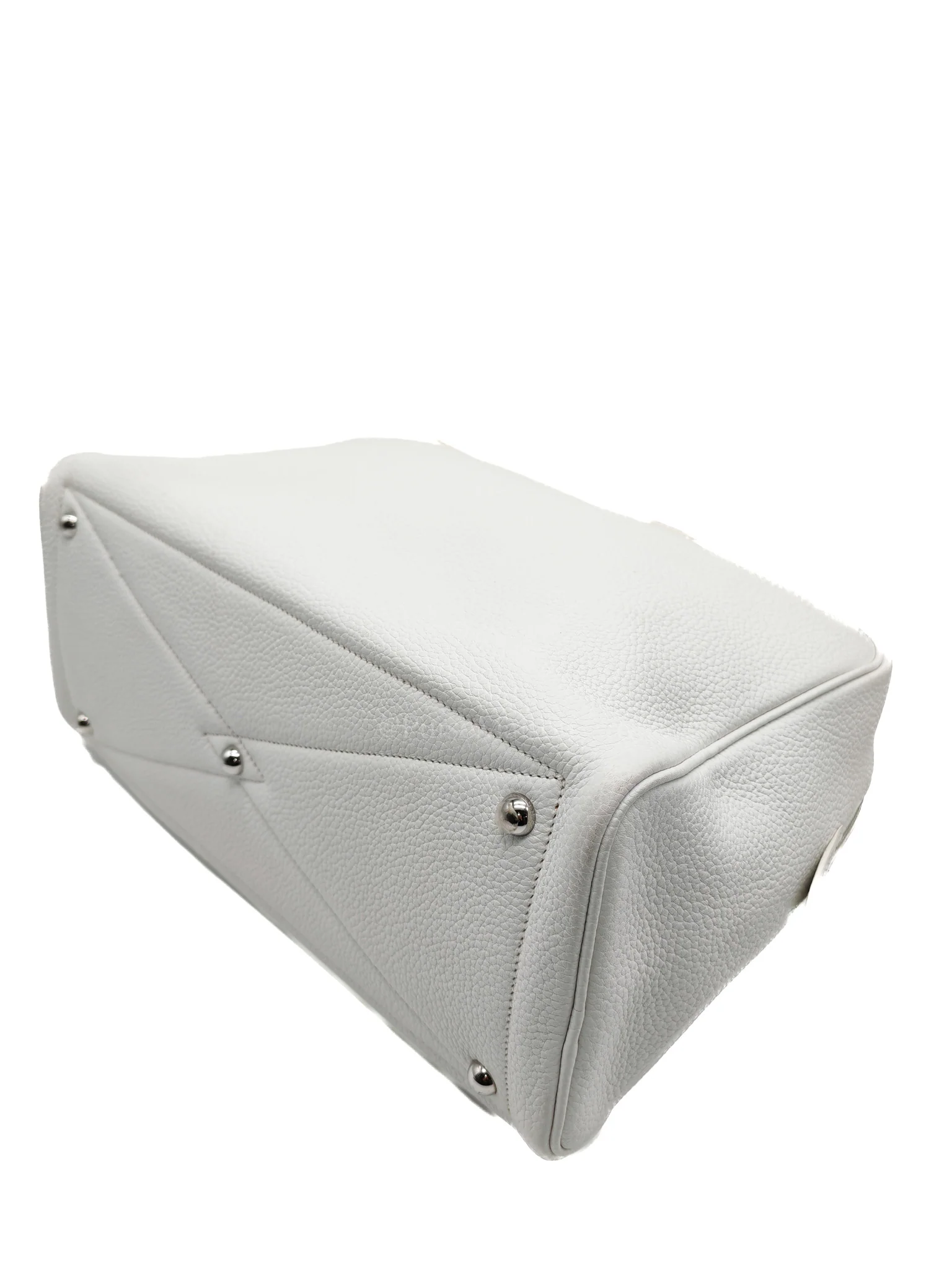 Hermes Victoria II 35 in White Clemence Leather & Palladium Hardware Stamp R (2014) - Image 9
