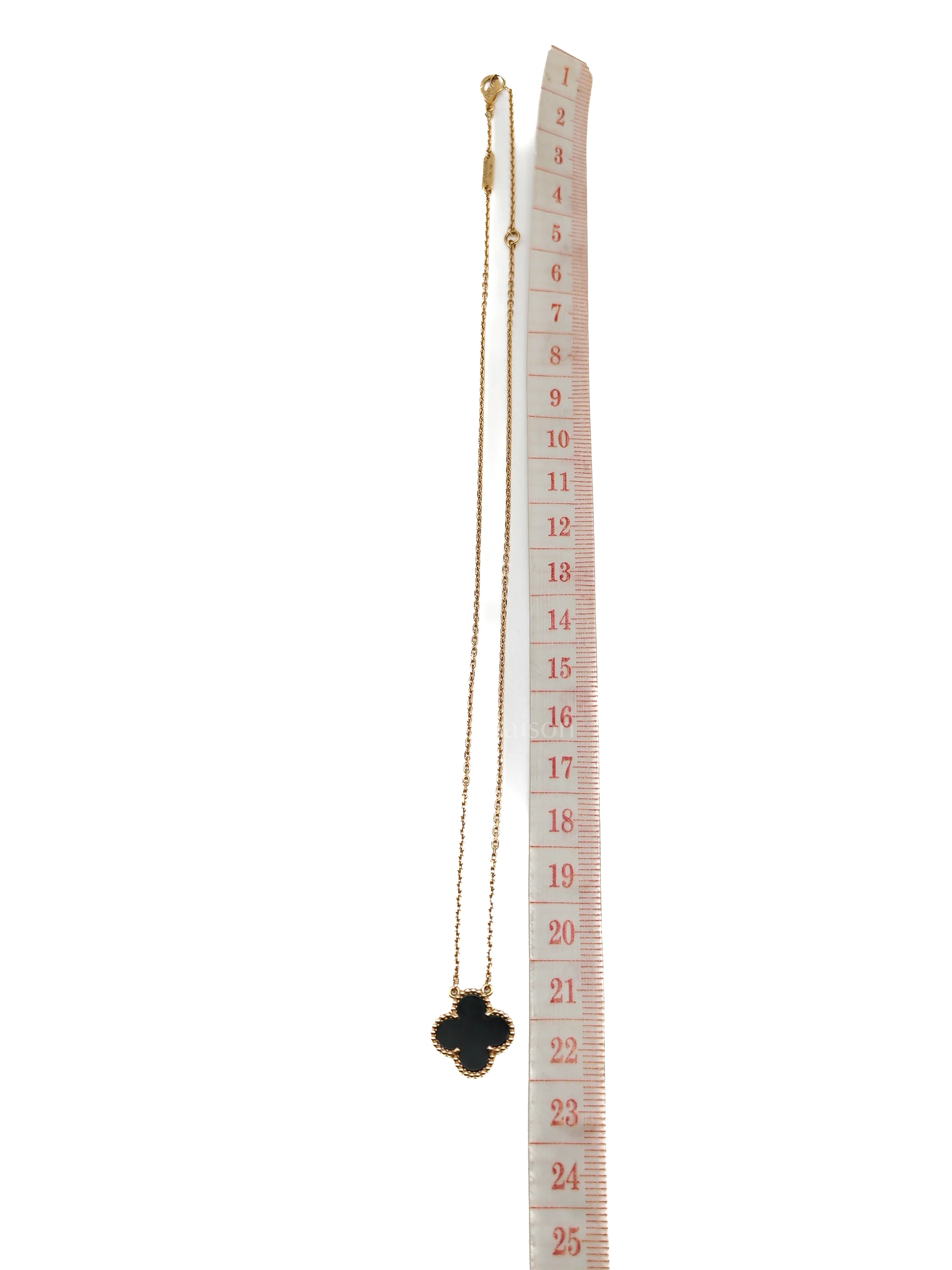 Van Cleef & Arpels Vintage Alhambra in Onyx Pendant Yellow Gold Necklace Year 2023 - Image 9