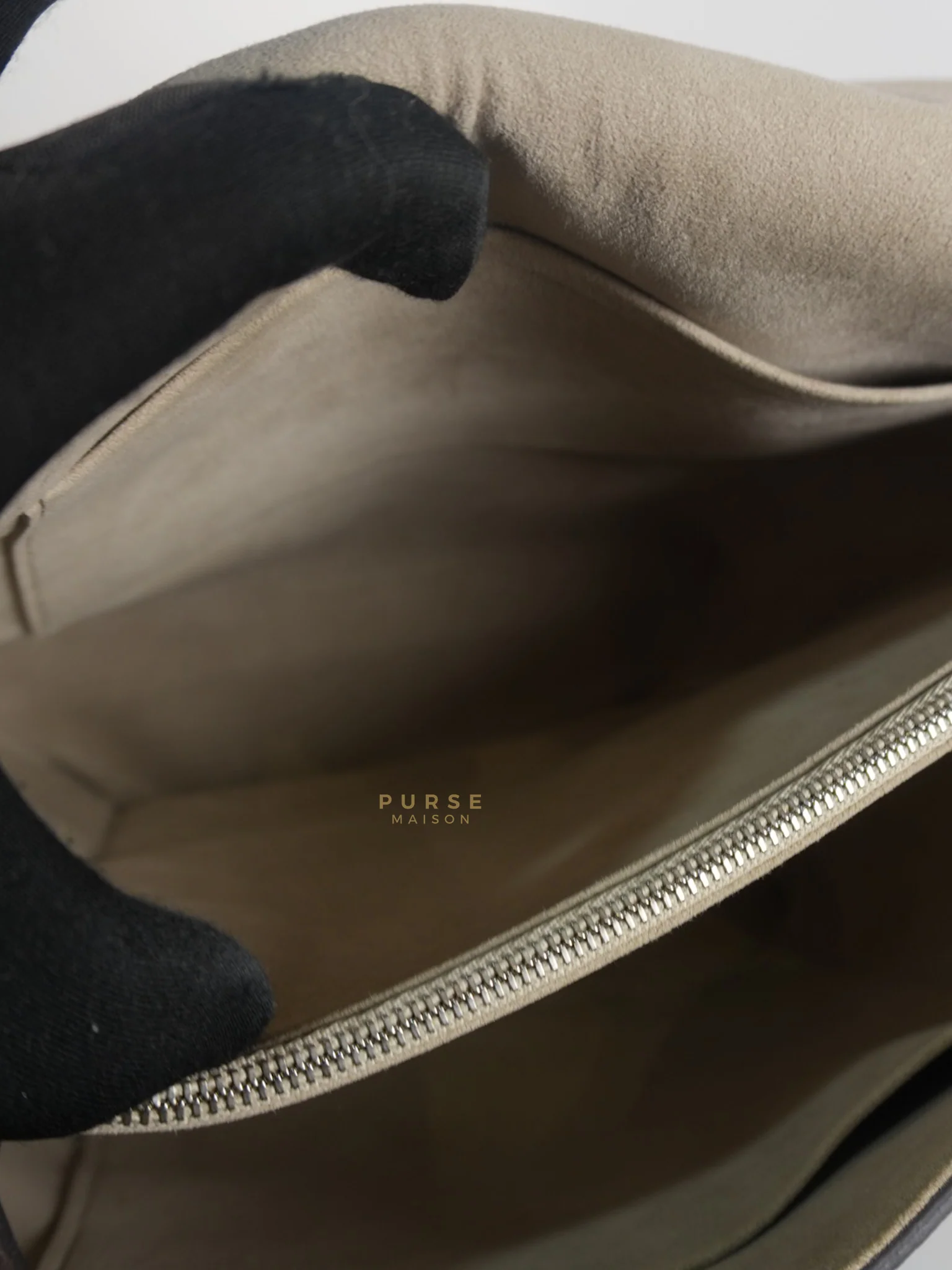 Louis Vuitton Volta Bag Taurillon Leather in Silver Hardware (Date Code: MI5115) - Image 27