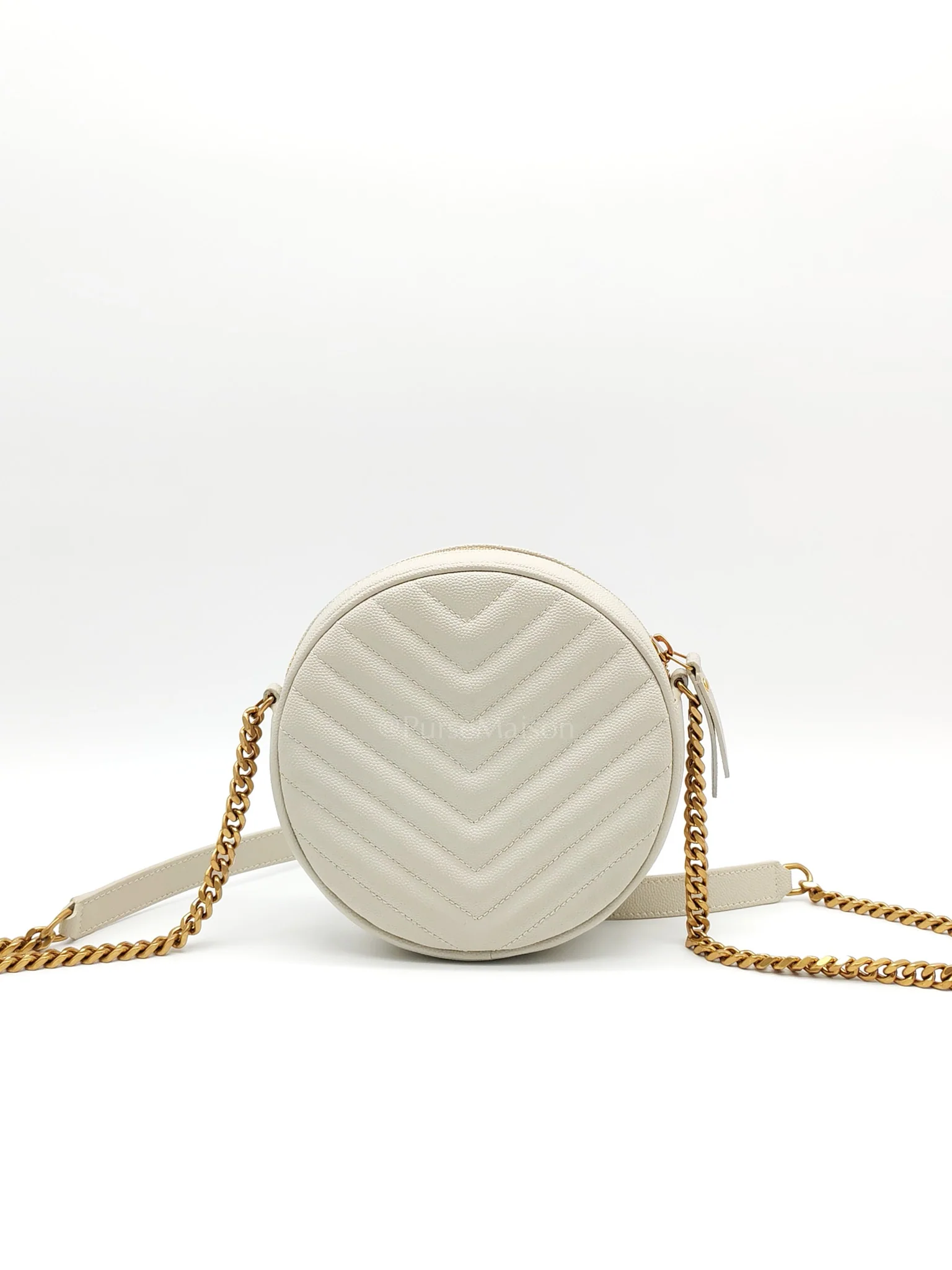 Yves Saint Laurent Matelasse Ivory in Chevron Quilted Grain de Poudre Round Camera Bag - Image 4