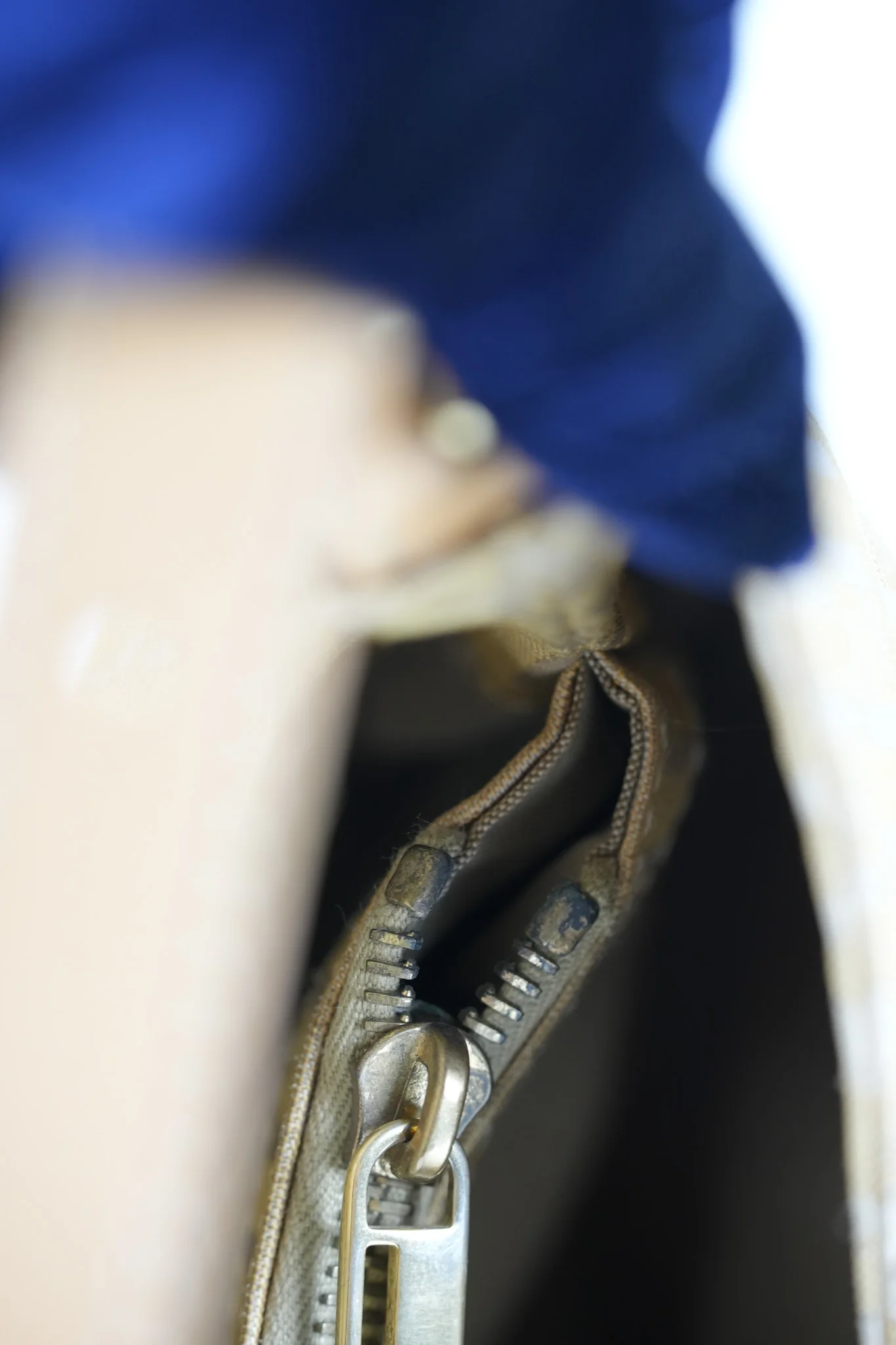 Fendi Zucchini Mamma Baguette Cloth Bag in Beige - Image 37